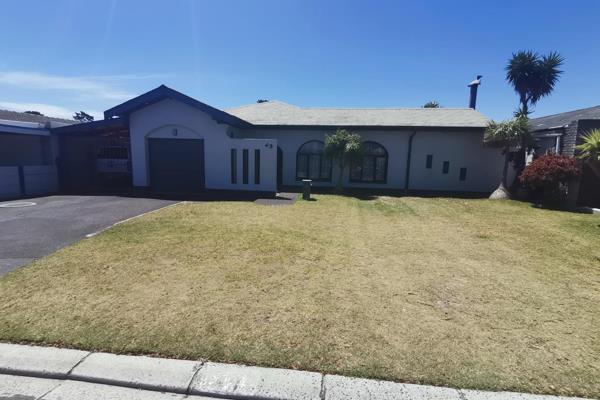 Spacious freestanding Four bedroom, One and haff bathroom home in the northern suburbs.
The house has built-in Braai with bar, there ...