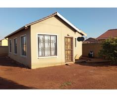 House for sale in Savanna City