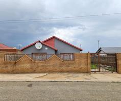 House for sale in Dobsonville Ext 3