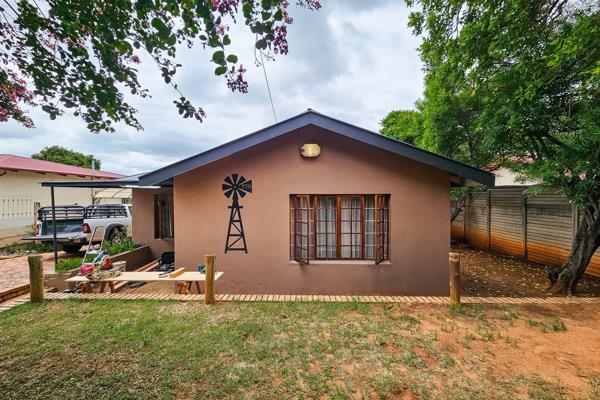 Discover this charming property nestled in the heart of Wonderboom South, offering a perfect blend of comfort, space, and potential. ...