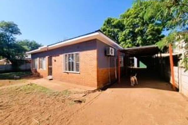 Prime Location: Well-Maintained 3-Bedroom Home for Rent in Thabazimbi

Rental Price: R11,500 per month (excluding water and ...