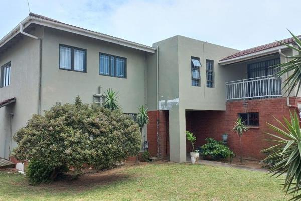 Welcome to a beautiful double story 5-bedroom home on Herbert Andrews Road, Ocean View with a 1 granny flat that is located just off Marine Drive in a peaceful cul-de-sac.  The main house has 4 spacious fitted bedrooms and a study or 5th bedroom.  The bedrooms are upstairs ...