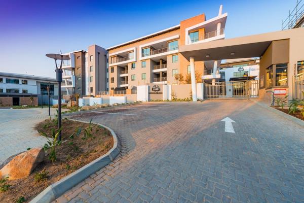 This is a 2 bed 2 bath located on the 3rd floor at The Hub, Bryanston. Upon entrance you ...