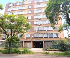 Apartment / Flat for sale in Muckleneuk