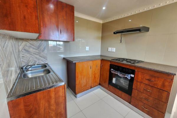 If you are looking for a home with nothing to do, then this home is for you. Situated in Northdale, close to schools, Mosque, on Taxi ...