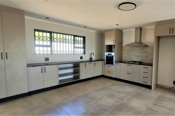 A conveniently located,  newly built and  secure 3 bedroom house in the centre of Glenferness, close to Kyalami, Lonehill.

This ...