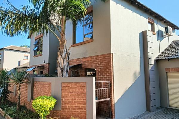 Spacious Duplex in Aloe Ridge, Sugarbush Estate, Krugersdorp

Discover this charming ...