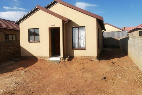 A two bedroom house situated in a superior suburb of Soshanguve East Ext 3. The property ...