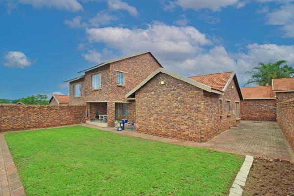 Engel and Volkers is delighted to present this exclusive listing in the coveted North Riding neighborhood of Johannesburg North. This ...