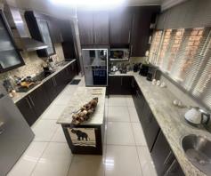 House for sale in Sunward Park