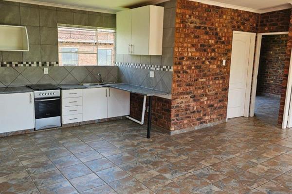 2 Bedrooms, bathroom, lounge, dining room, kitchen, carport, open parking, private garden.
1 Small dog allowed (spaded ...