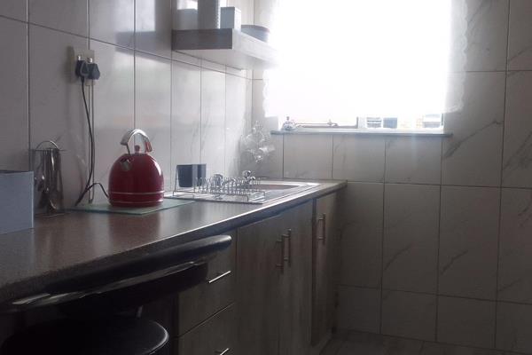 Cash Buy Only!!
This cozy, well-maintained first-floor apartment features a recently ...