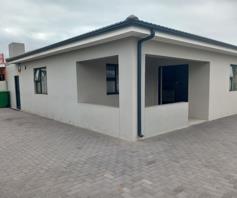 House for sale in White City