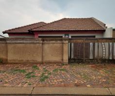 House for sale in Protea Glen