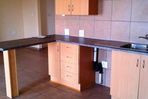 Ground Floor 2 Bed, 2 Bath unit in secure Oak Lane Estates, Carnival Manor. Available 1 May at R6 000/per month excl utilities. Close ...