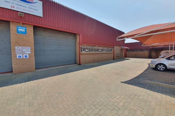 Exceptionally neat and well maintained 395m2 warehouse To Let in Crown. The warehouse ...