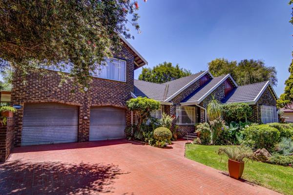 Discover this spacious and low-maintenance double-storey facebrick gem, perfect for a growing family!

Extra-large carpeted family ...