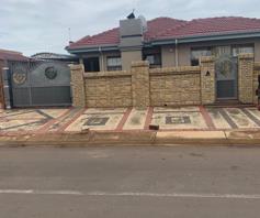 House for sale in Soshanguve L