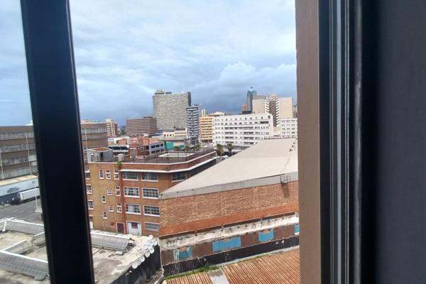 Spacious 2-Bedroom Apartment with Stunning view in the city of Durban.

This apartment ...