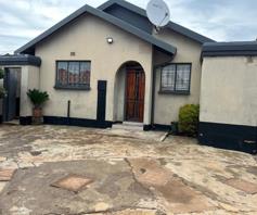 House for sale in Protea Glen