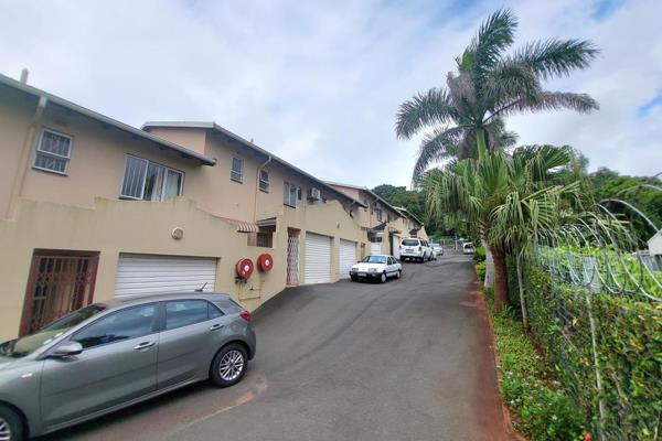 An Immaculate 3 Bedroom townhouse has just been listed in Glenwood, This apartment is ...