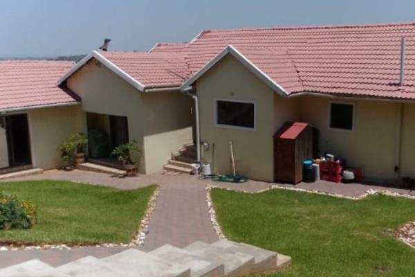 Welcome to Your Newly Renovated Dream Home in Naturena!

This stunning 3-bedroom house ...