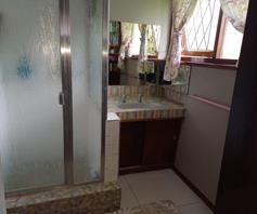 House for sale in Manaba Beach