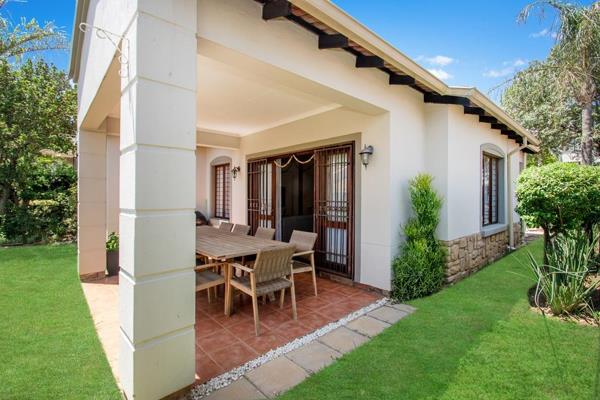 Located in a secure well managed and maintained complex in Johannesburg North, this spacious 2 bed 2 bathroom Townhouse is a must see! ...