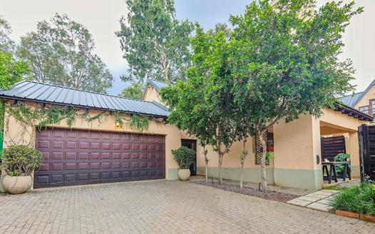 2 Bedroom Townhouse for sale in Equestria