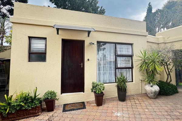 A gorgeous renovated, secure, modern, fully furnished Cottage, 1 bedroom, 1 bathroom with a shower which comes with lock up auto ...