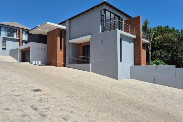 Luxurious 4 bedroom house to rent in Waterkloof Ridge.

No Loadshedding: Yes, the property is equipped with a solution to avoid load ...