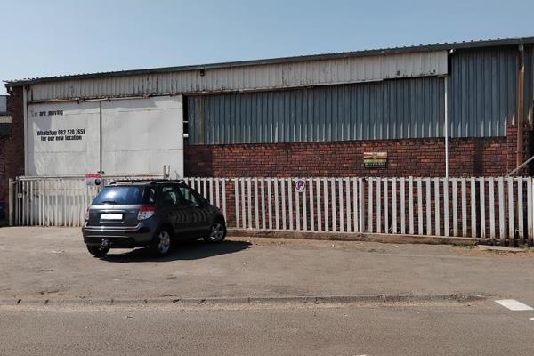 This 800 Square meter factory can be divide into smaller sections and is available immediately. This building is across the road from ...