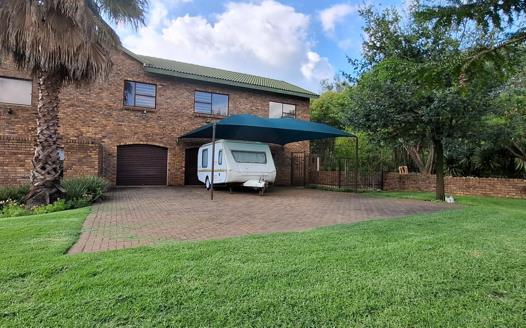 2 Bedroom Apartment / Flat to rent in Grootfontein Country Estates