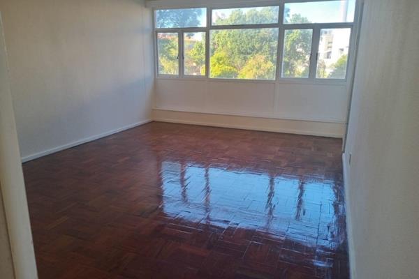 2nd Floor, Spacious 2 Bedroom (BIC) apartment in Bellville
Separate Lounge, Kitchen and Bathroom
Close to regular bus route, shops ...