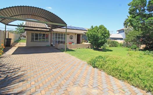 3 Bedroom House for sale in The Reeds