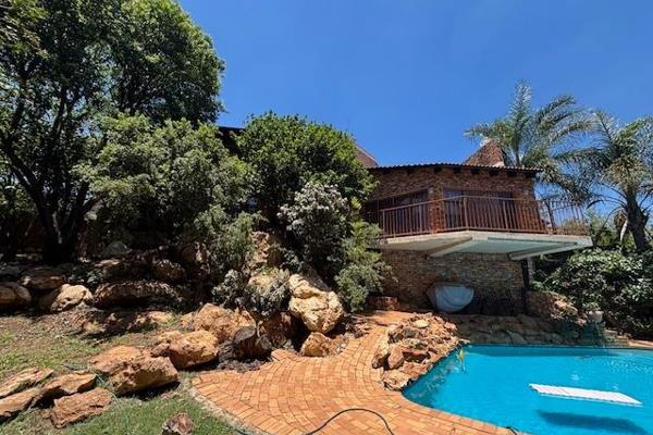 A Truly Unique Family Home in Noordheuwel
Nestled in the heart of Noordheuwel, this one-of-a-kind family home seamlessly blends ...