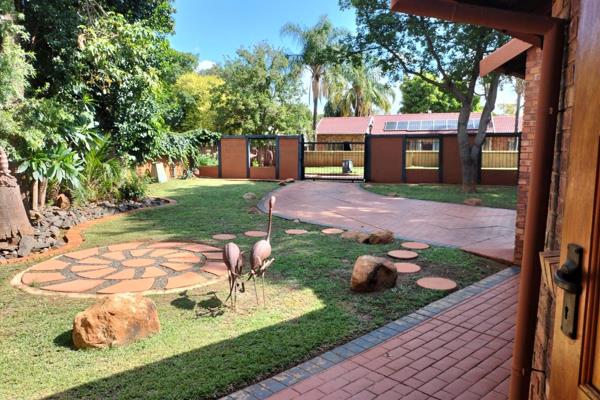 A very beautiful and spacious 3 bedroom house is up for sale in Doornpoort,  has 3 bedrooms, 2 bathrooms, kitchen, lounge, double ...