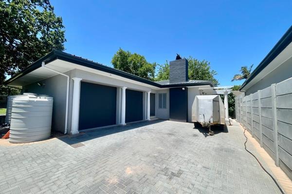 Upon entering the foyer of this beautiful and spacious house, you will find the study and a separate lounge that leads to the generous ...