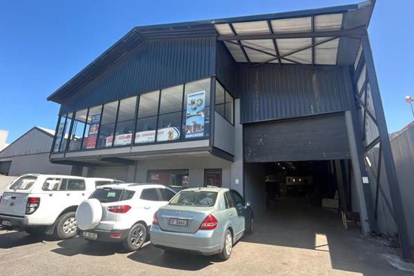 This warehouse/factory is available To Lease in Triangle Farm, Bellville. 

This unit ...