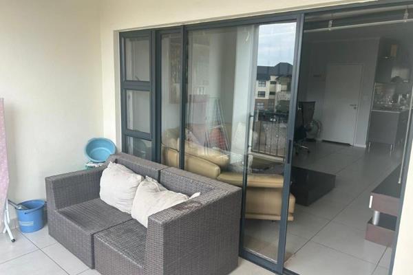 Second -floor 2-Bedroom 2-Bathroom (main en-suite) apartment for sale in Kyalami Hills Lifestyle Complex.
This Luxury neat apartment ...