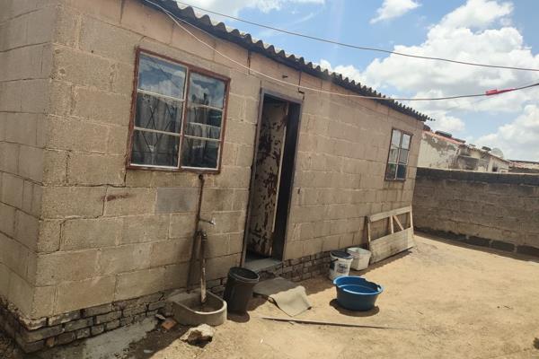 Calling all investors!!
If you are looking to build your investment portfolio, then this Four roomed/RDP house is for you! Demolish ...