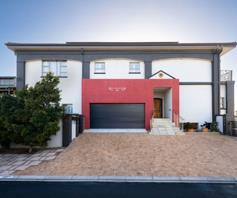 House for sale in Greenways Golf Estate