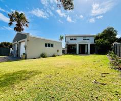 House for sale in Sandbaai