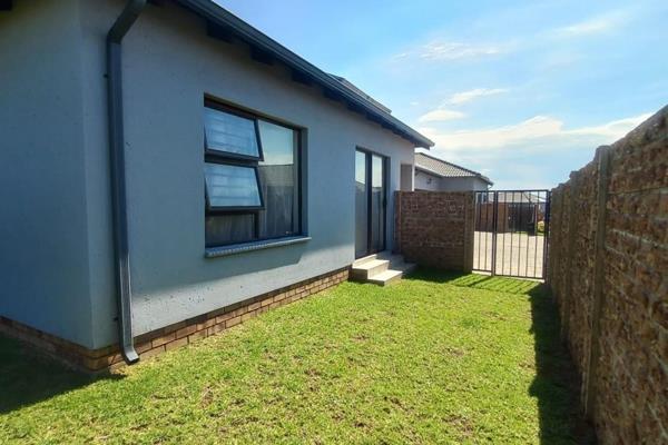 Welcome in viewing this neat home available for-sale in Weaver&#39;s Nest Parkrland Estate

should you be looking for a peace of mind ...