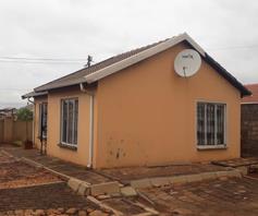 House for sale in Protea Glen