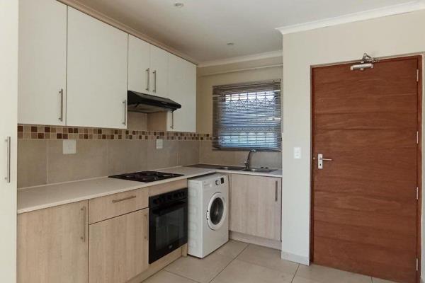 Lovely apartment for sale in Falcon&#39;s Place
2 Bedrooms with built in cupboards
2 Bathrooms one with a shower and one with a ...