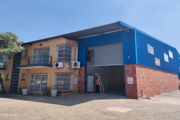 This is a mini warehouse situated in the Angus Mini  Park within the Northlands Business ...