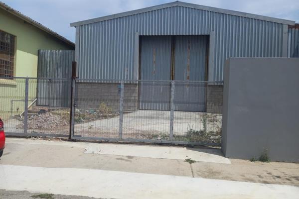 Warehouse conveniently situated in Sidwell, close to the freeway.

  - 3-Phase ...