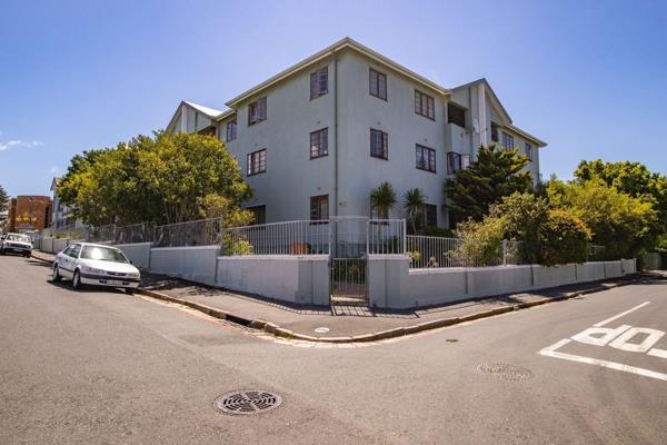 Ground Floor Apartment – Ideal for Young Professionals or Students
This well-located ...