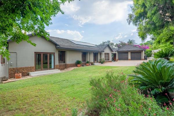 An exceptionally modern and well-maintained property that is the envy in the Olivedale area for so many reasons.  Enter this property ...